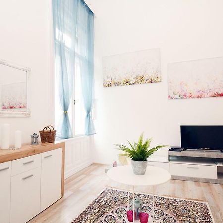 Lillybeth City Center Apartments Budapeşte Dış mekan fotoğraf