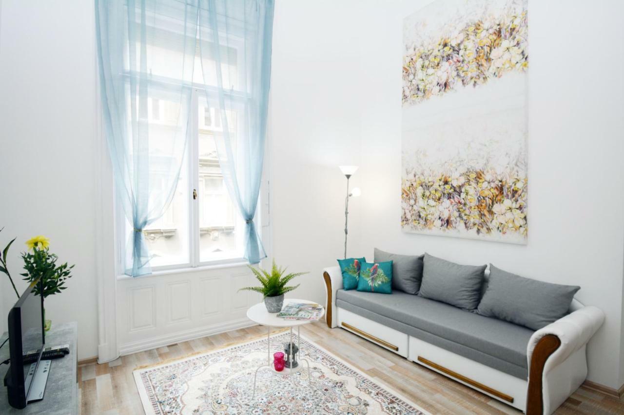 Lillybeth City Center Apartments Budapeşte Dış mekan fotoğraf