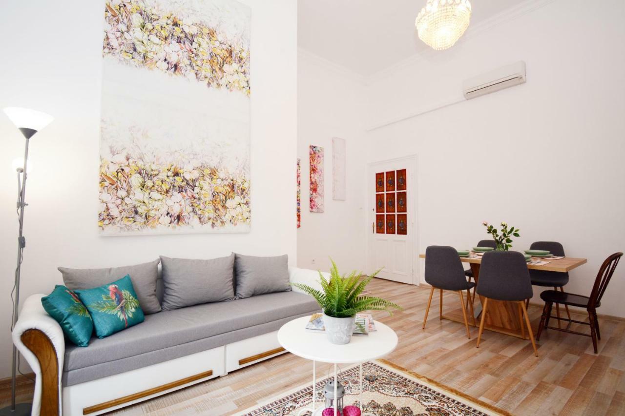 Lillybeth City Center Apartments Budapeşte Dış mekan fotoğraf